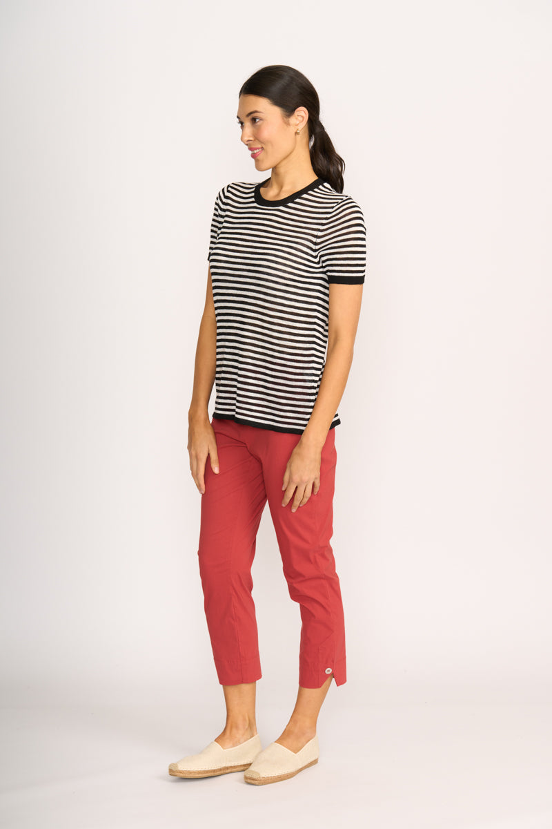 WHY NOT TOP Black & White