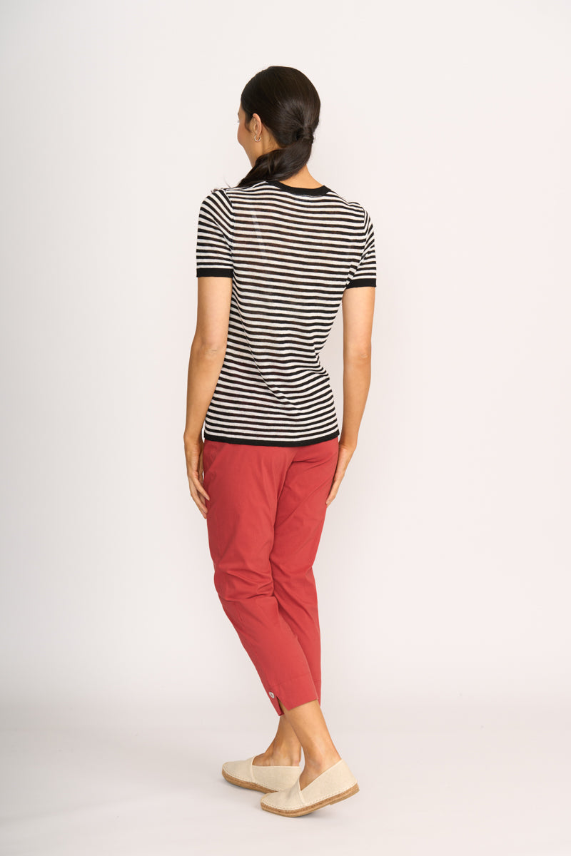 WHY NOT TOP Black & White