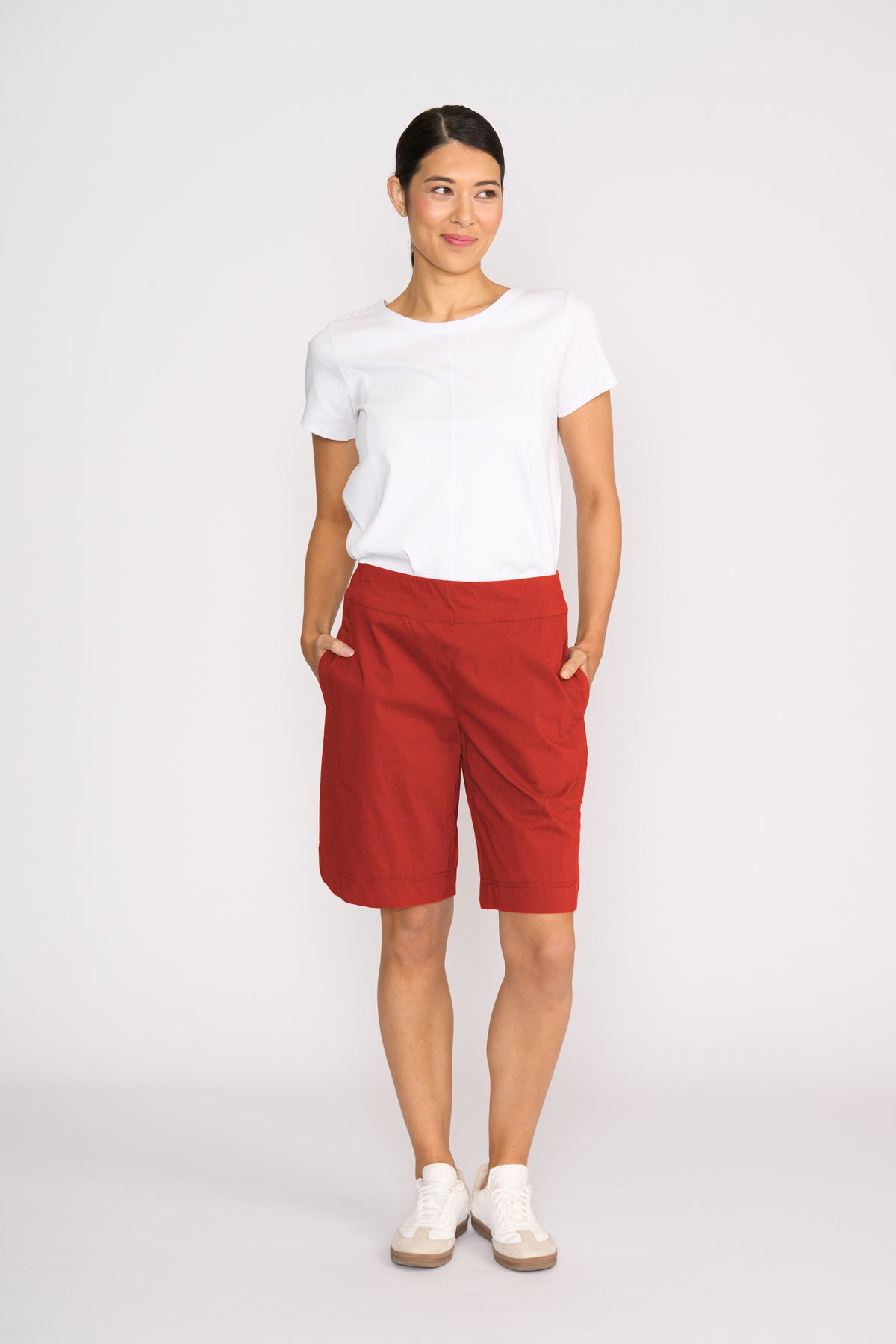 SCOOP HEM SHORTS Bosa Nova