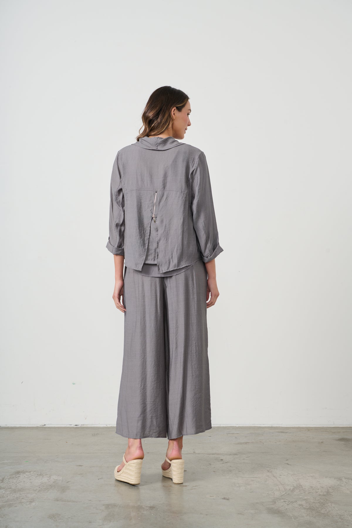 Jacket Back Feature Grey