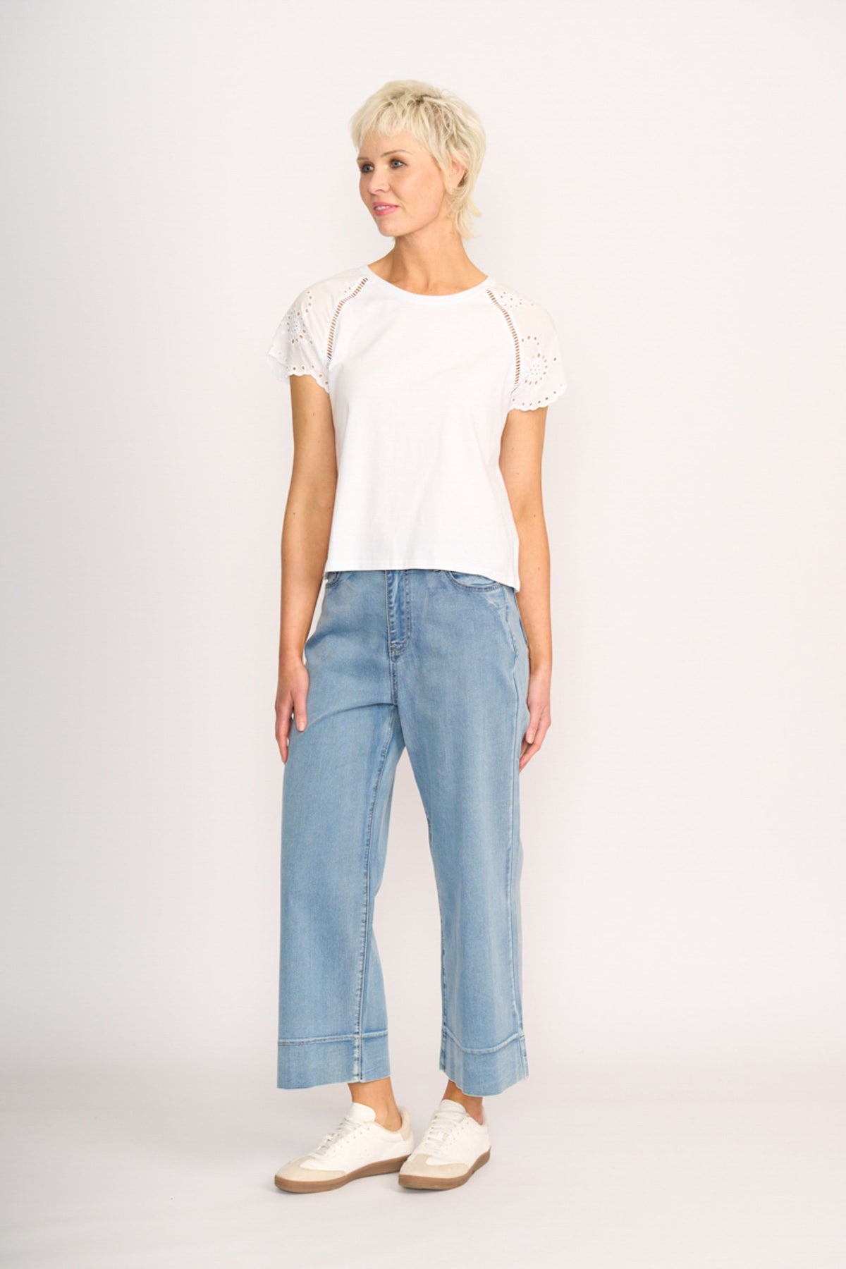 T SHIRT  BRODERIE SLEEVE White