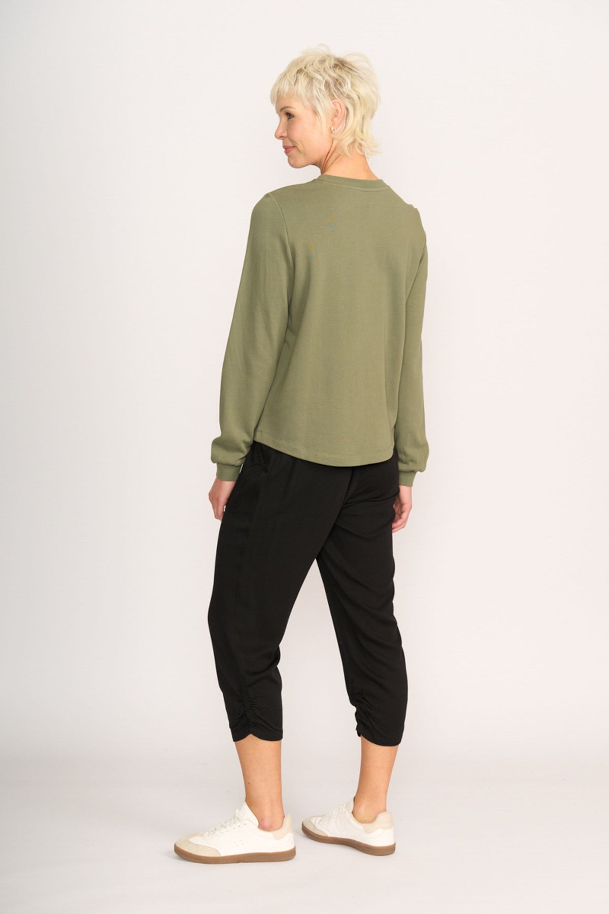 SWEATER - WANDER Sage Flocked Floral