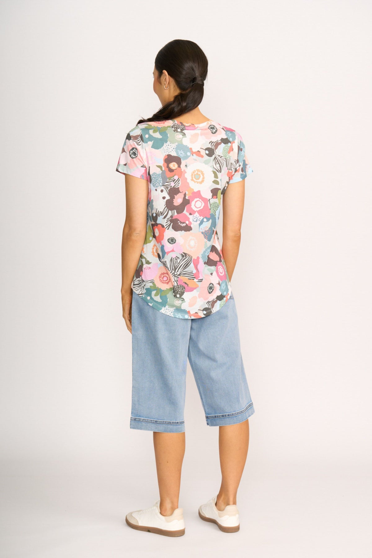 T SHIRT  ROUND NECK Bow-tiful Floral