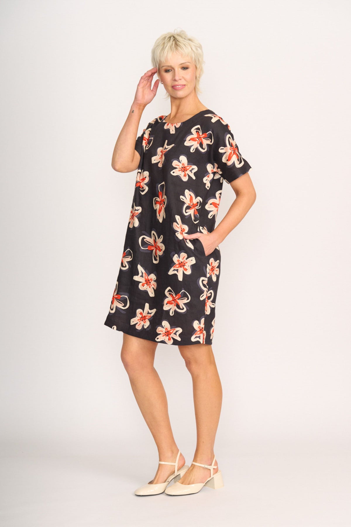 CONTRAST FACING SHIFT DRESS Flower Doodle