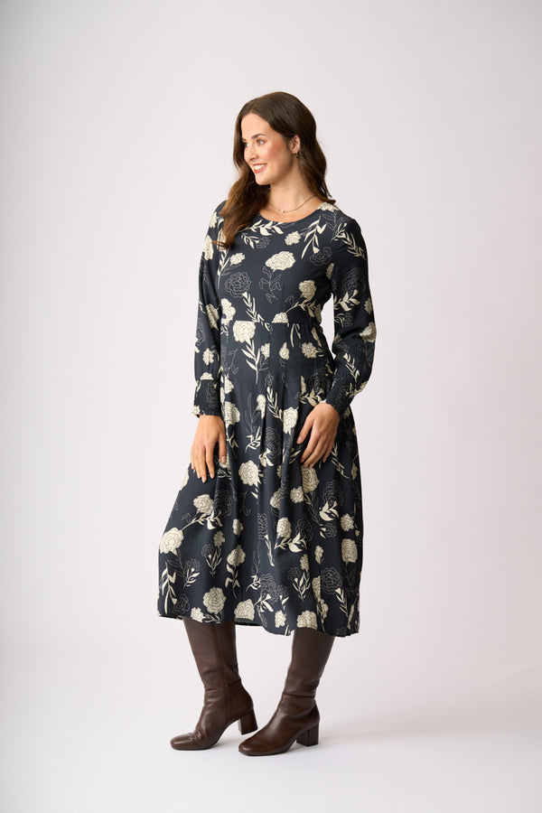PLEATS PLEASE DRESS Midnight Blooms