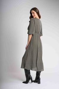 CUFF & FLOW DRESS Line Work