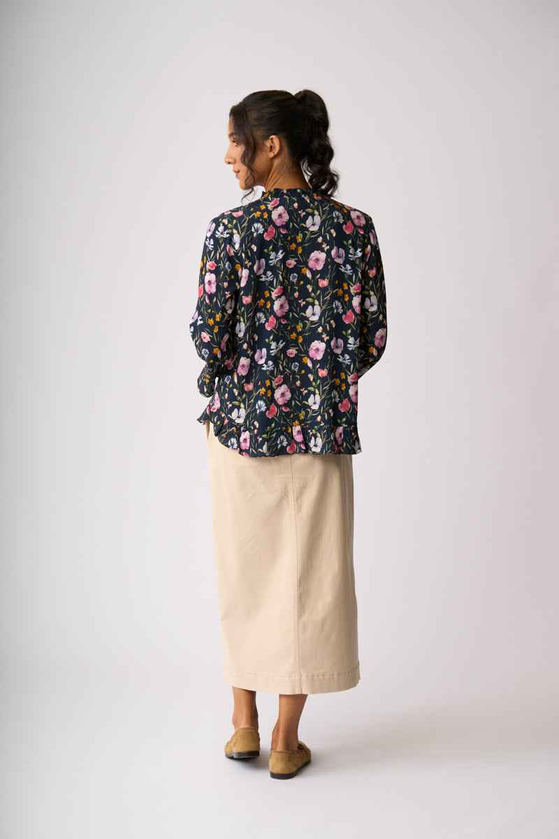 RUFFLE NECK, SCOOP HEM TOP BLOUSE Garden Delight