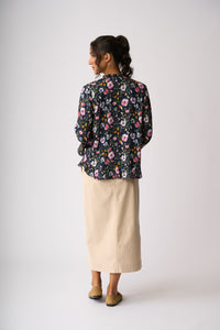 RUFFLE NECK, SCOOP HEM TOP BLOUSE Garden Delight