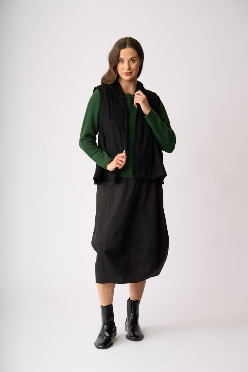 WOOL THE WORLD VEST Black