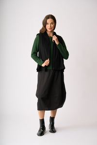 WOOL THE WORLD VEST Black