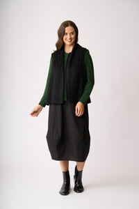 WOOL THE WORLD VEST Black