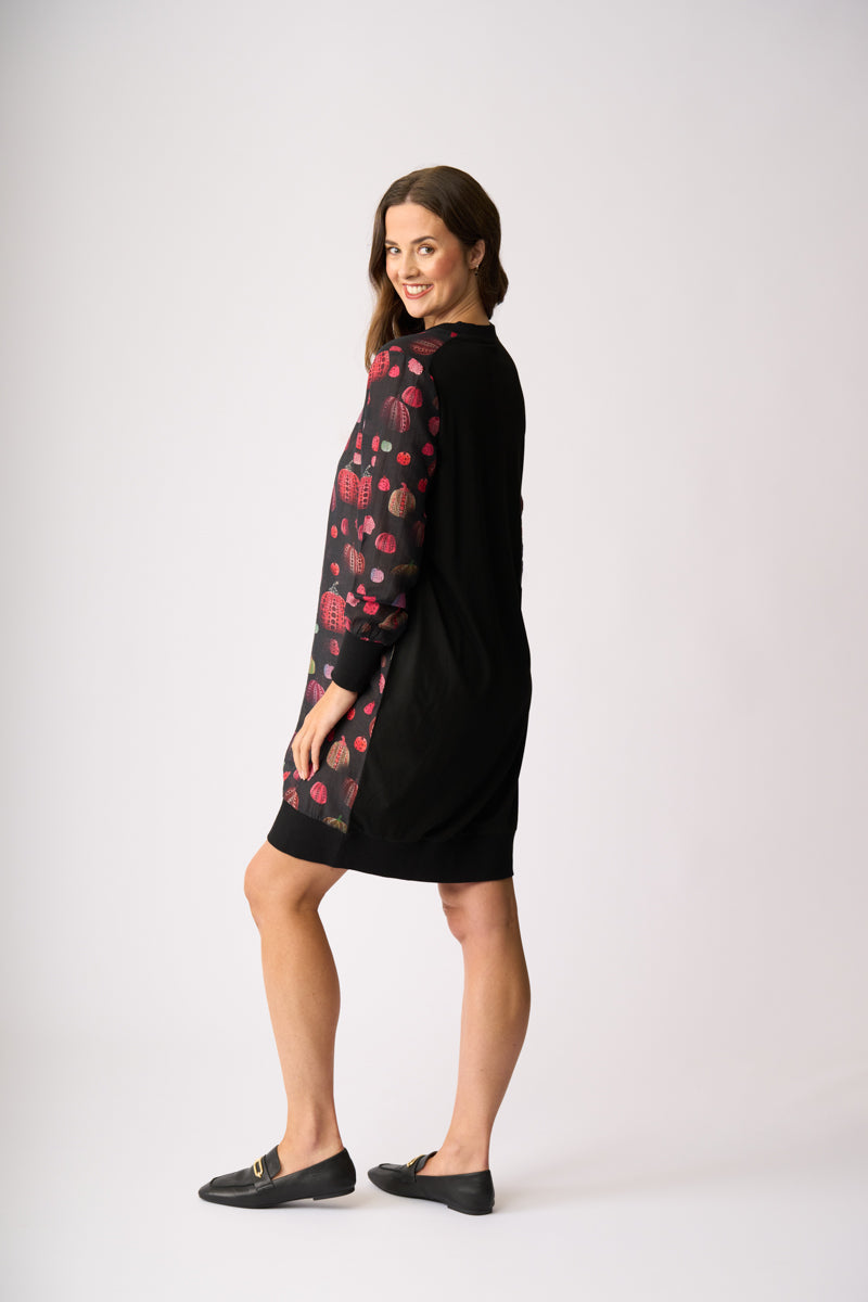 CONTRAST DETAIL DRESS Pumpkins