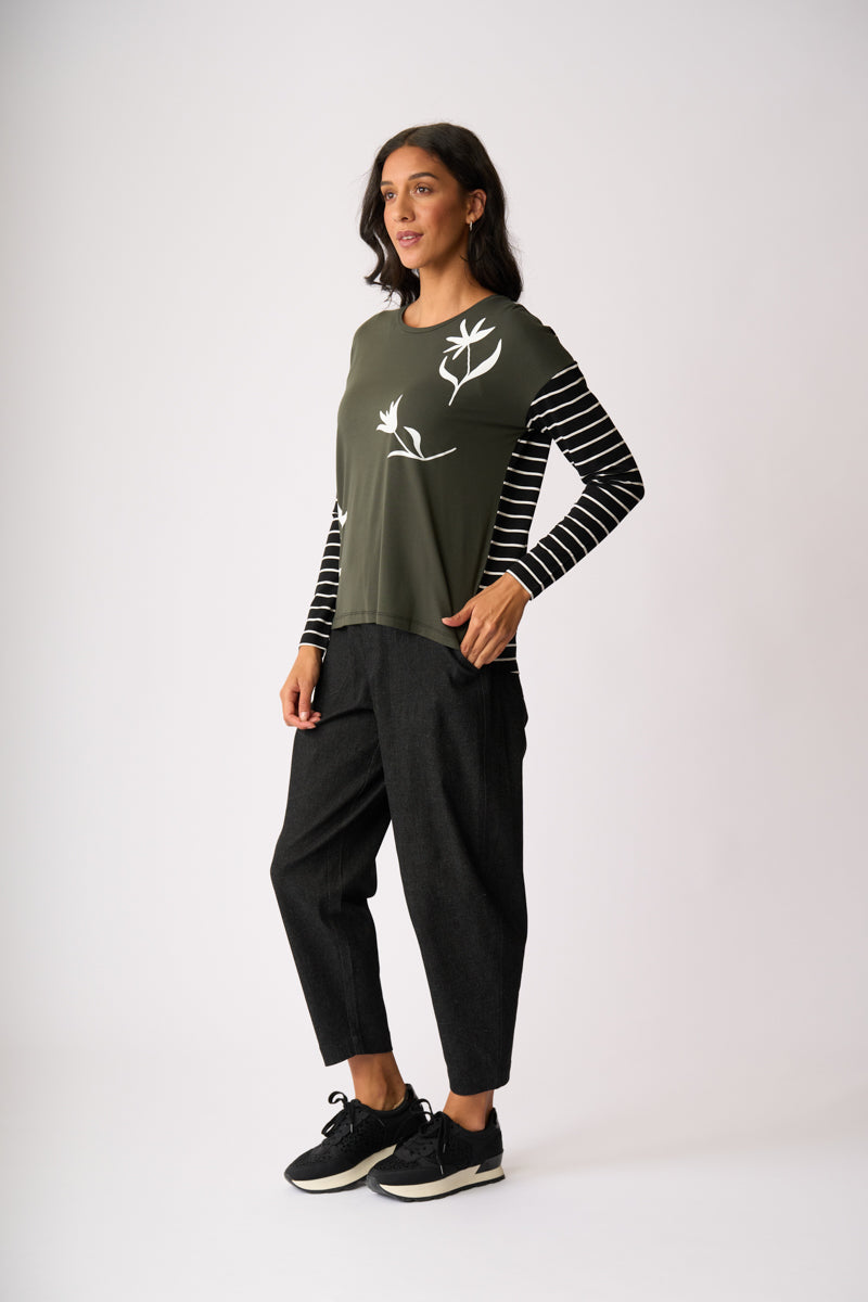 DROP SHOULDER TOP Shadowed Flower