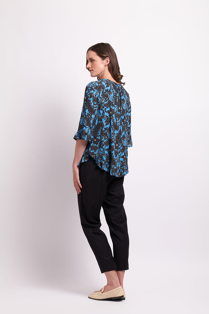 Gathered Scoop Hem Top in Adorn