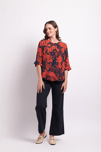 Gathered Scoop Hem Top in Rust Blooms