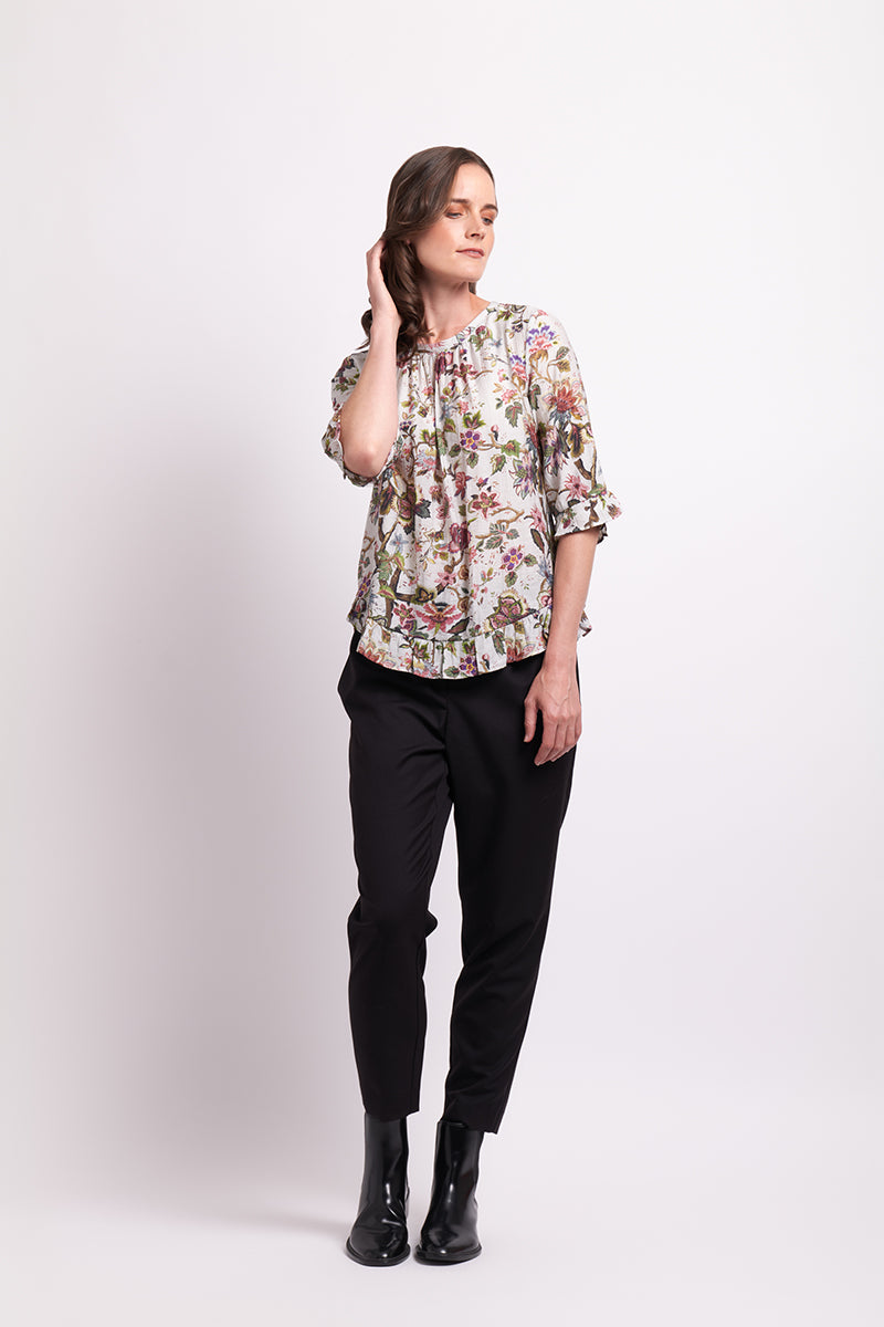 Gathered Scoop Hem Top in Floral Ecru