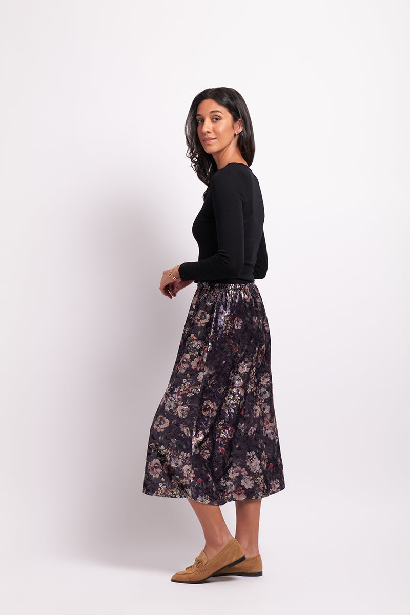 Velveteen Skirt in Steel Floral