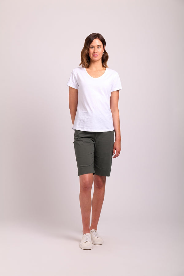 Classic Shorts in Viridian