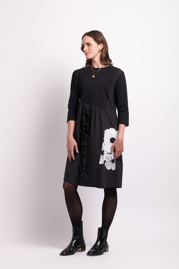 CONTRAST FUN DRESS Black