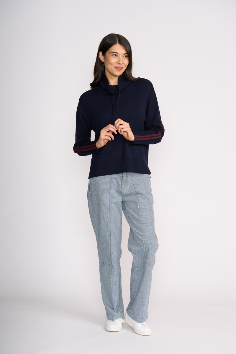 FUNNEL NECK JUMPER True Navy Sangria