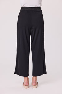 Donna Side Trim 7/8 Palazzo Pant in Black