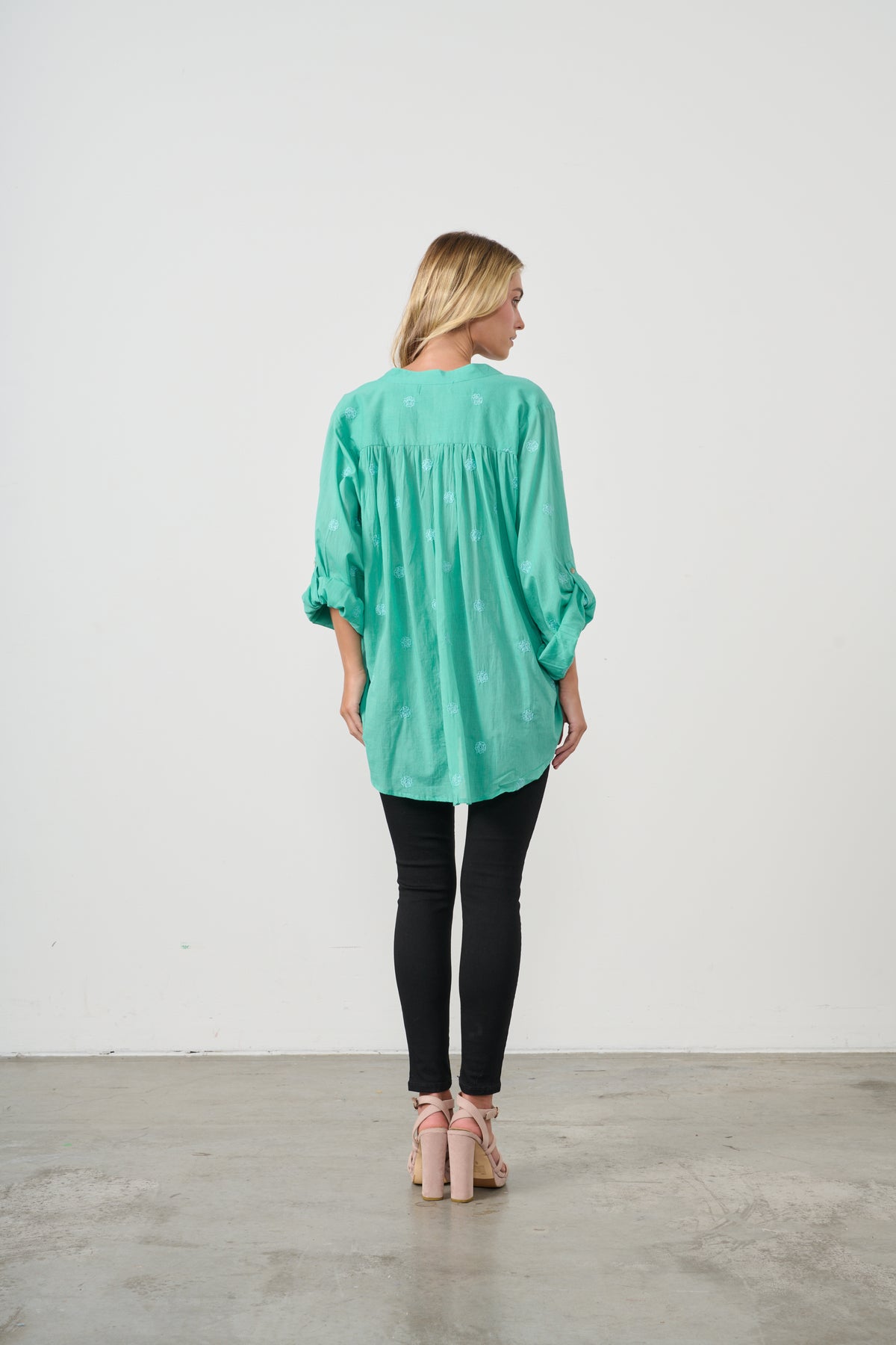 Shirt - Oversize w/Flower Embroidery Green