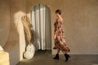 Dress Framed Leaves Print & Elastic Shoulders