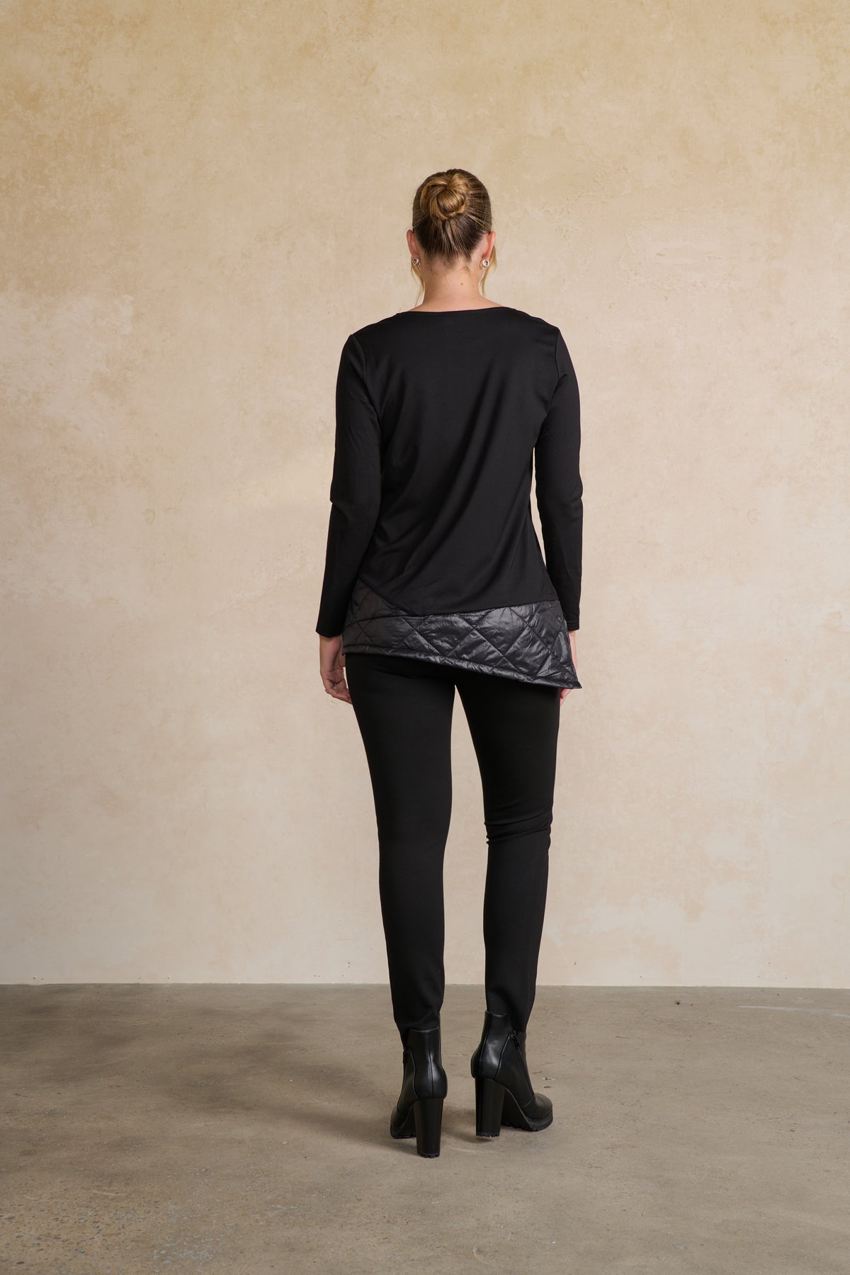 Puffer Quilted Panels Top Black