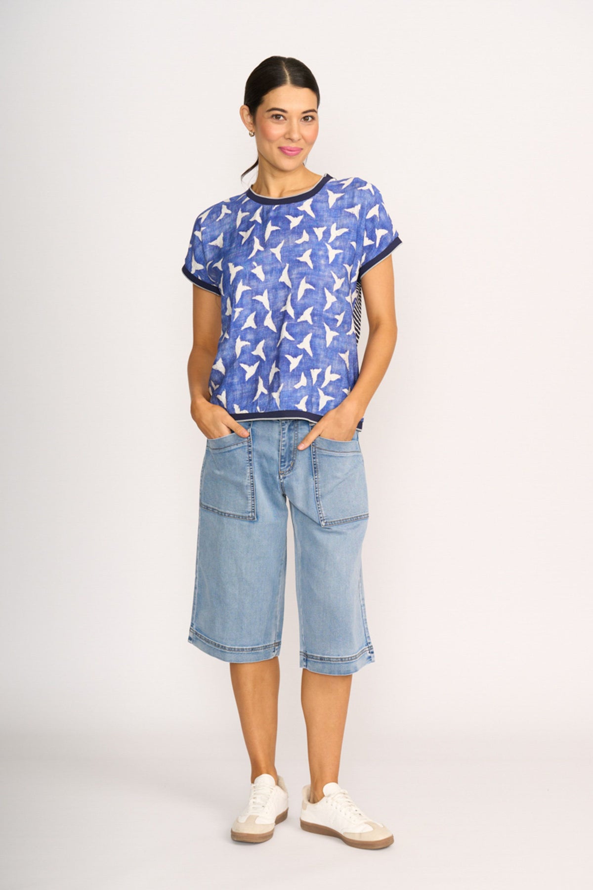 KNIT BACK, ROUND NECK TOP Flock Of Birds